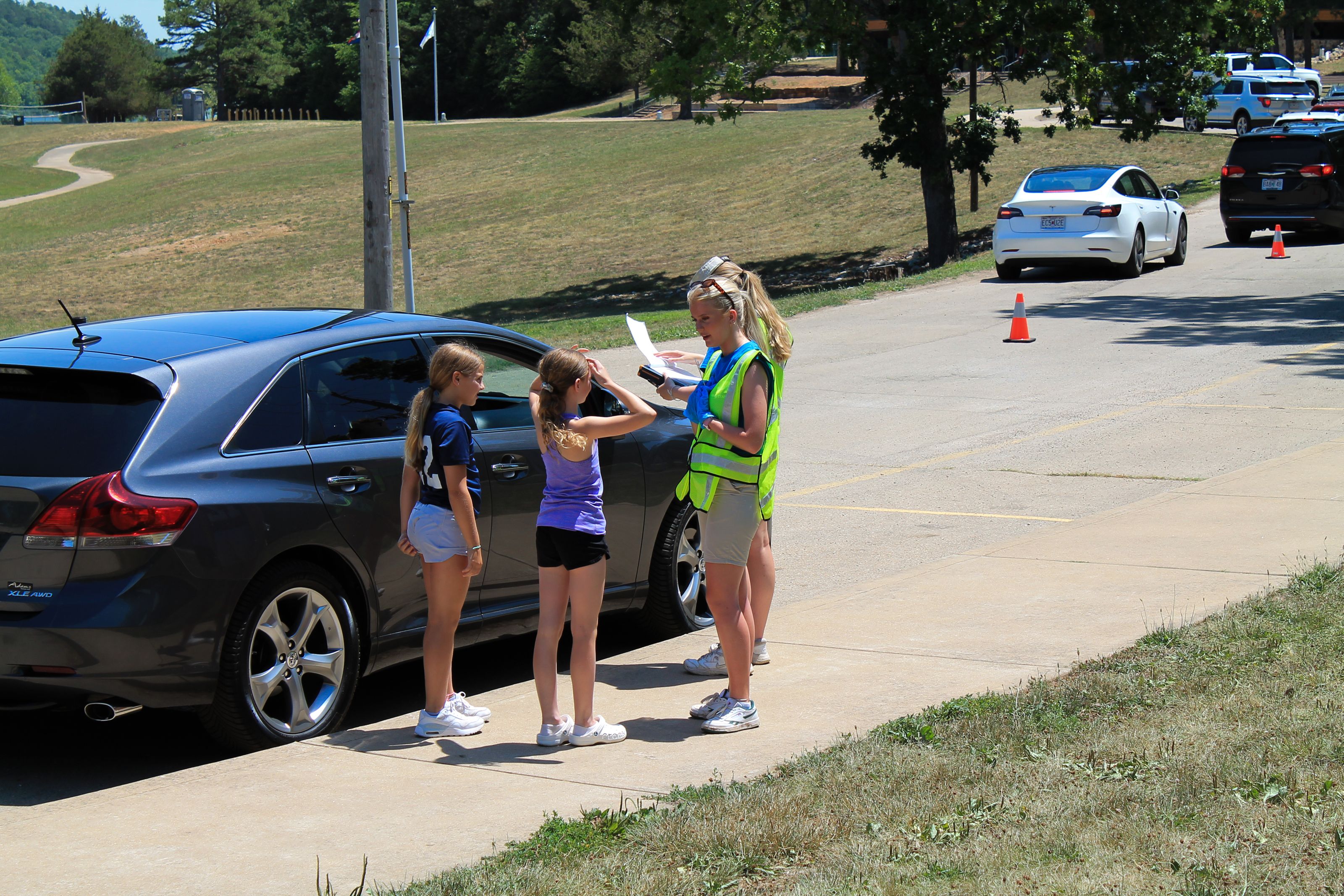 two young campers at camp check-in for ymca camp lakewood