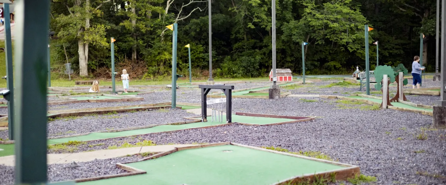 mini golf course at ymca trout lodge